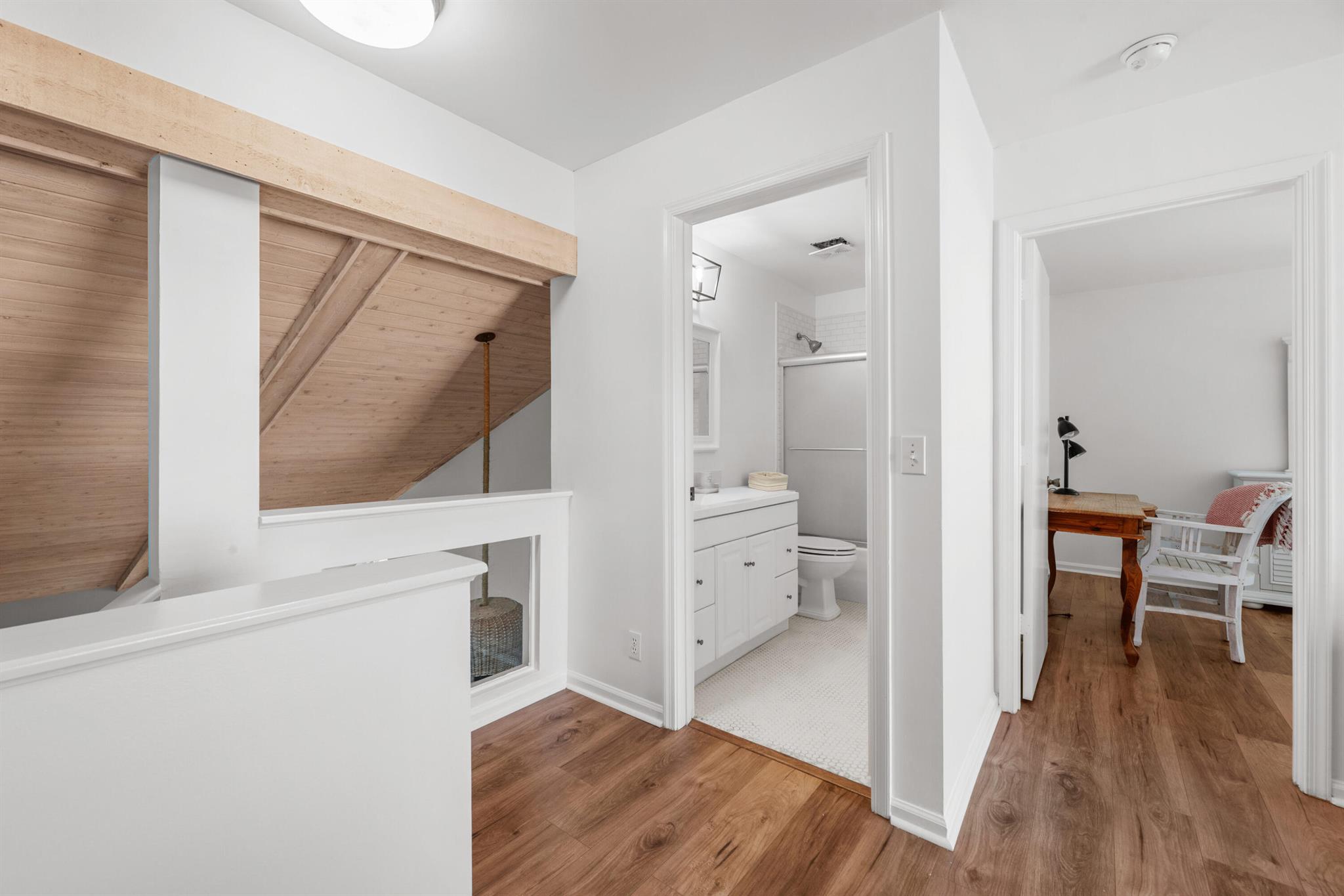 FAIRWAY COVE OF WELLINGTO - Residential