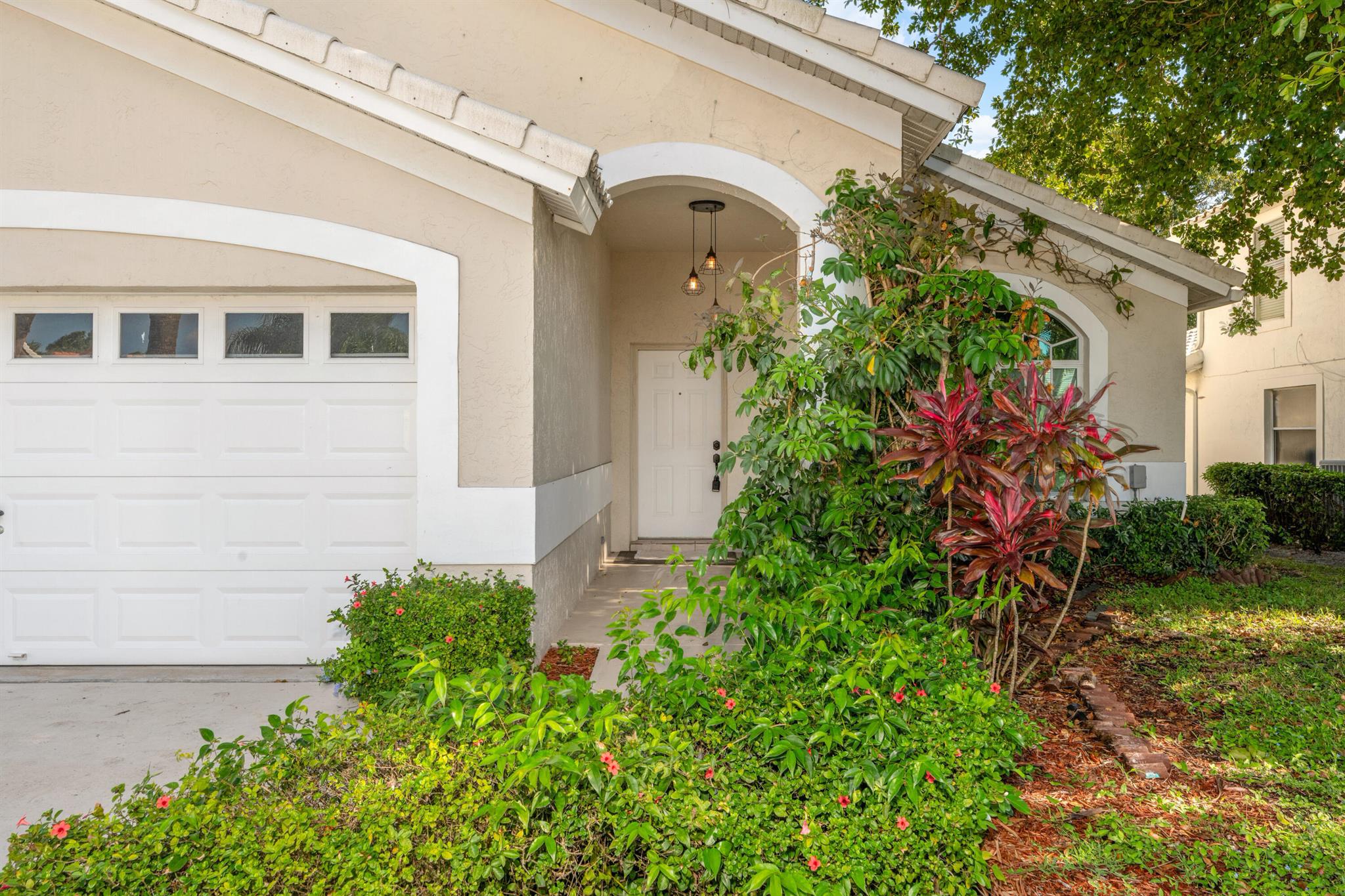 FAIRWAY COVE OF WELLINGTO - Residential