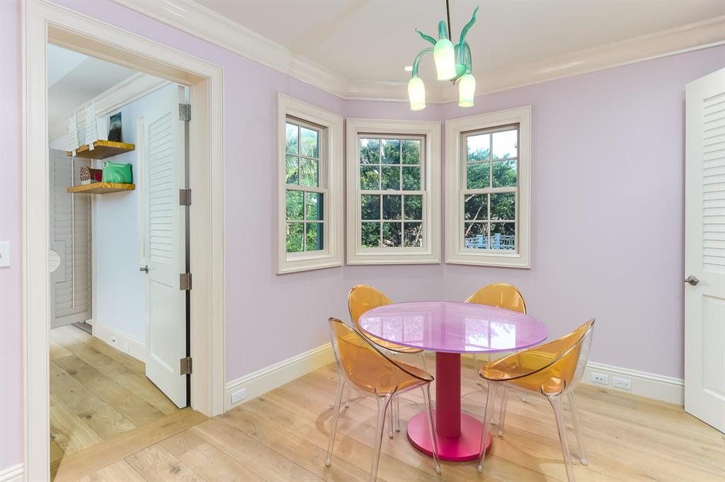 EL BRAVO PARK - Residential