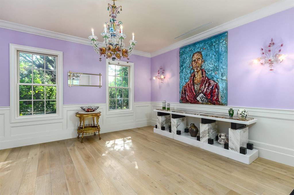 EL BRAVO PARK - Residential