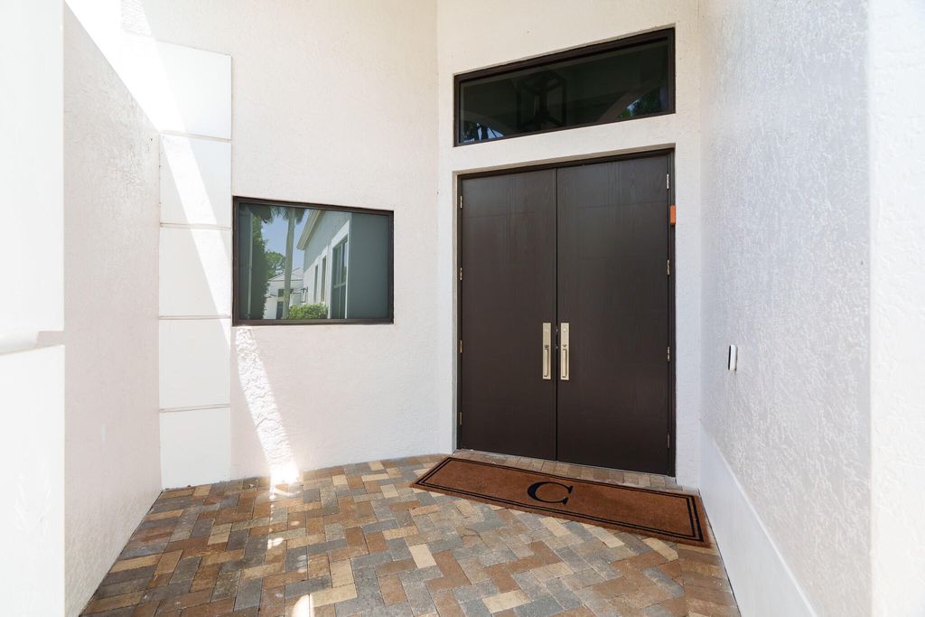 Photo of 16125 Villa Vizcaya Place, Delray Beach, FL 33446 (MLS # R11135789)