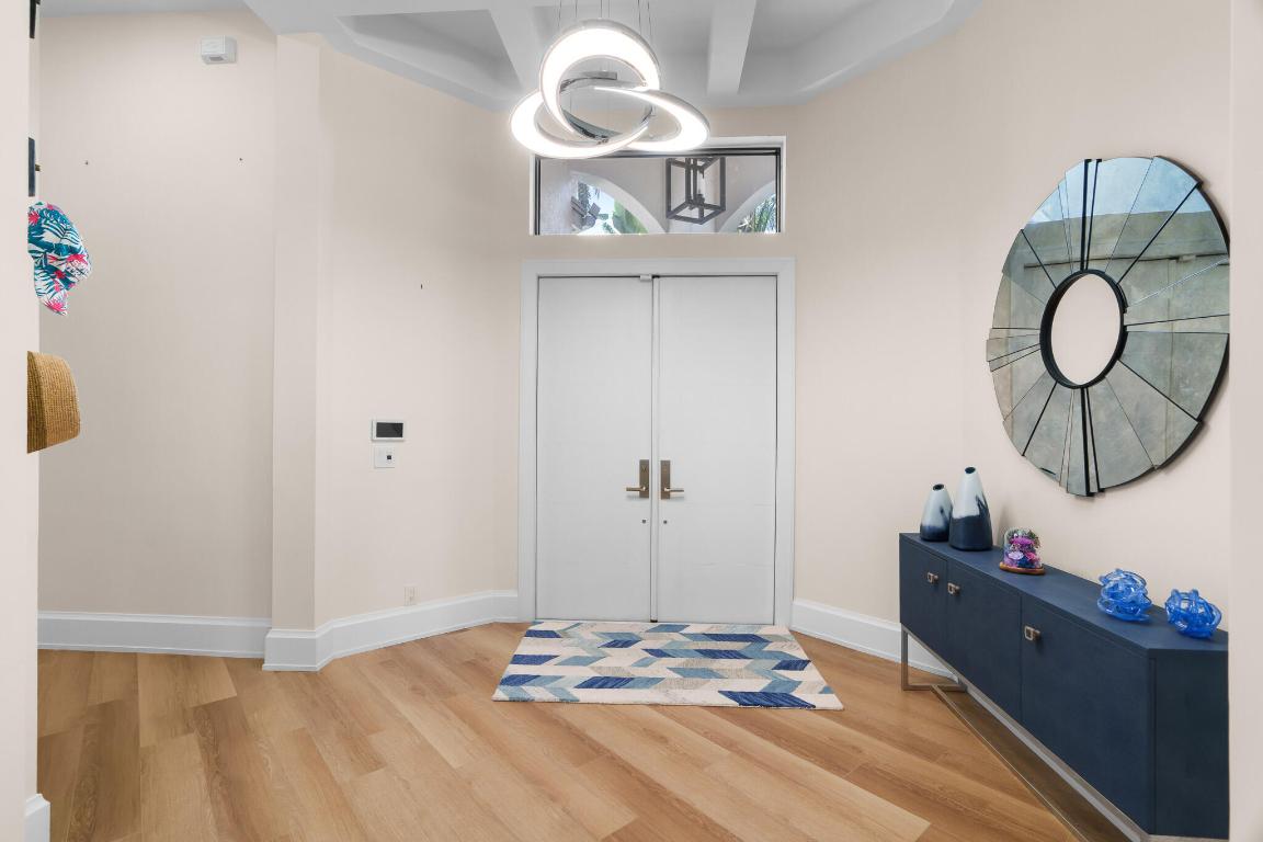 16125 Villa Vizcaya Place