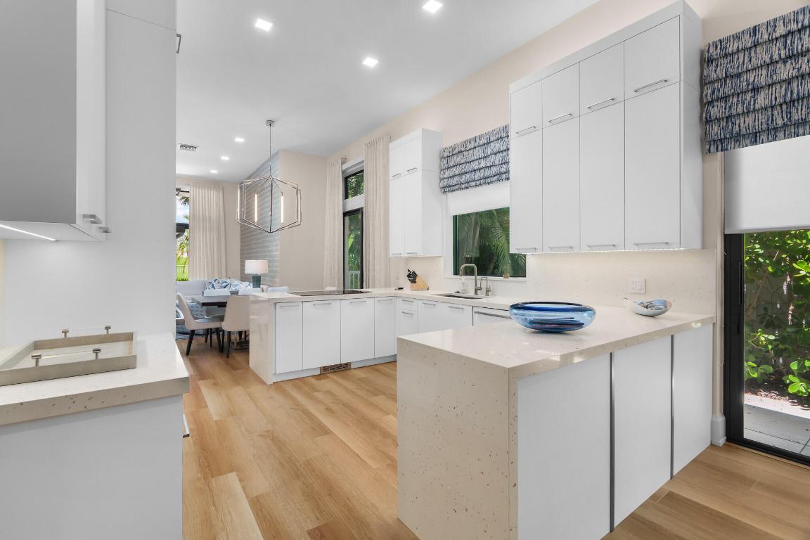 16125 Villa Vizcaya Place