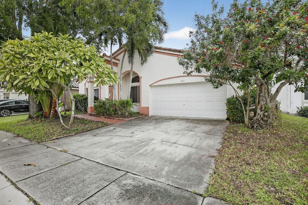 Photo of 1601 SW 106th Terrace, Davie, FL 33324 (MLS # F10543539)