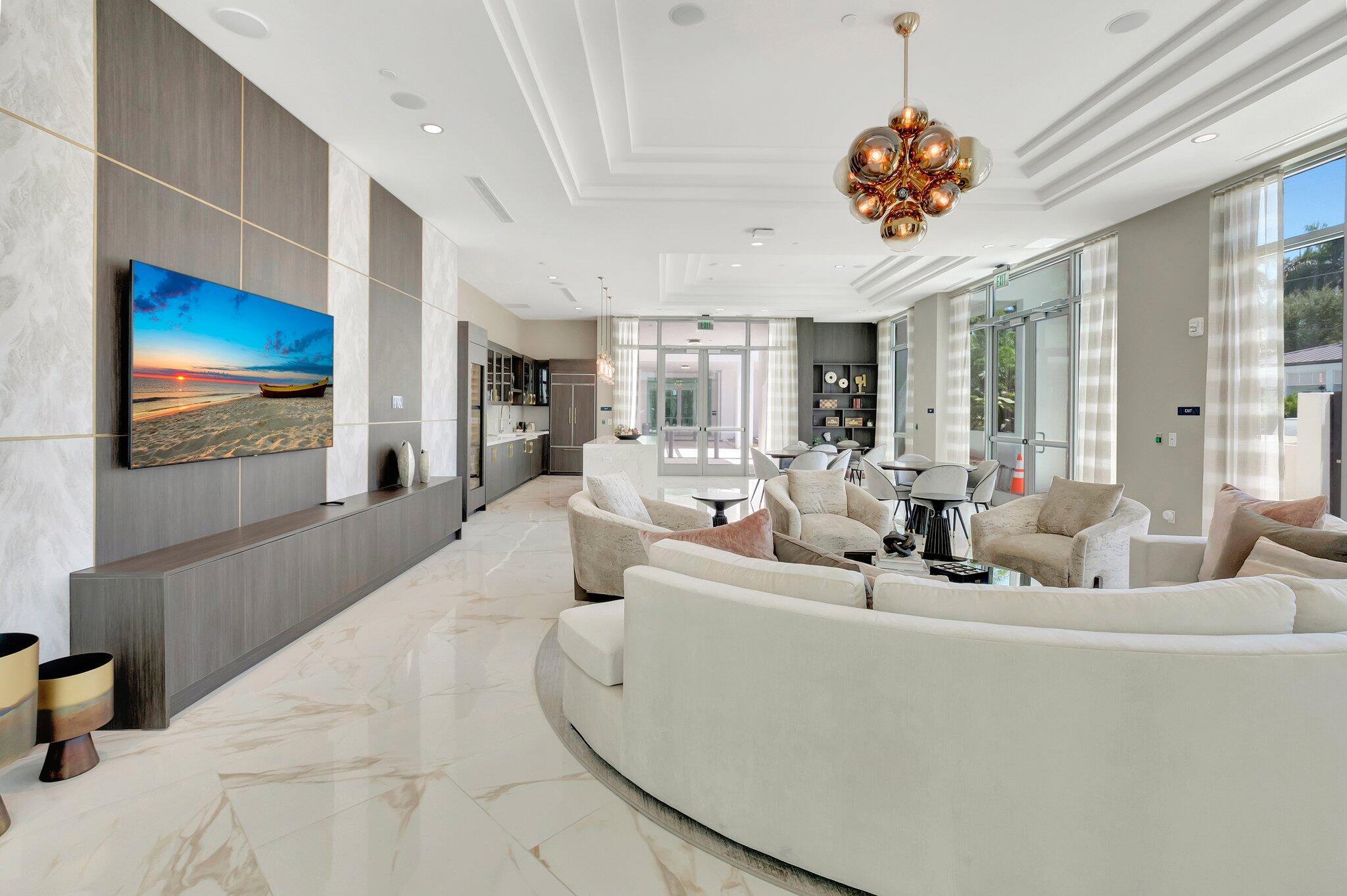 Royal Palm Residences - Residential