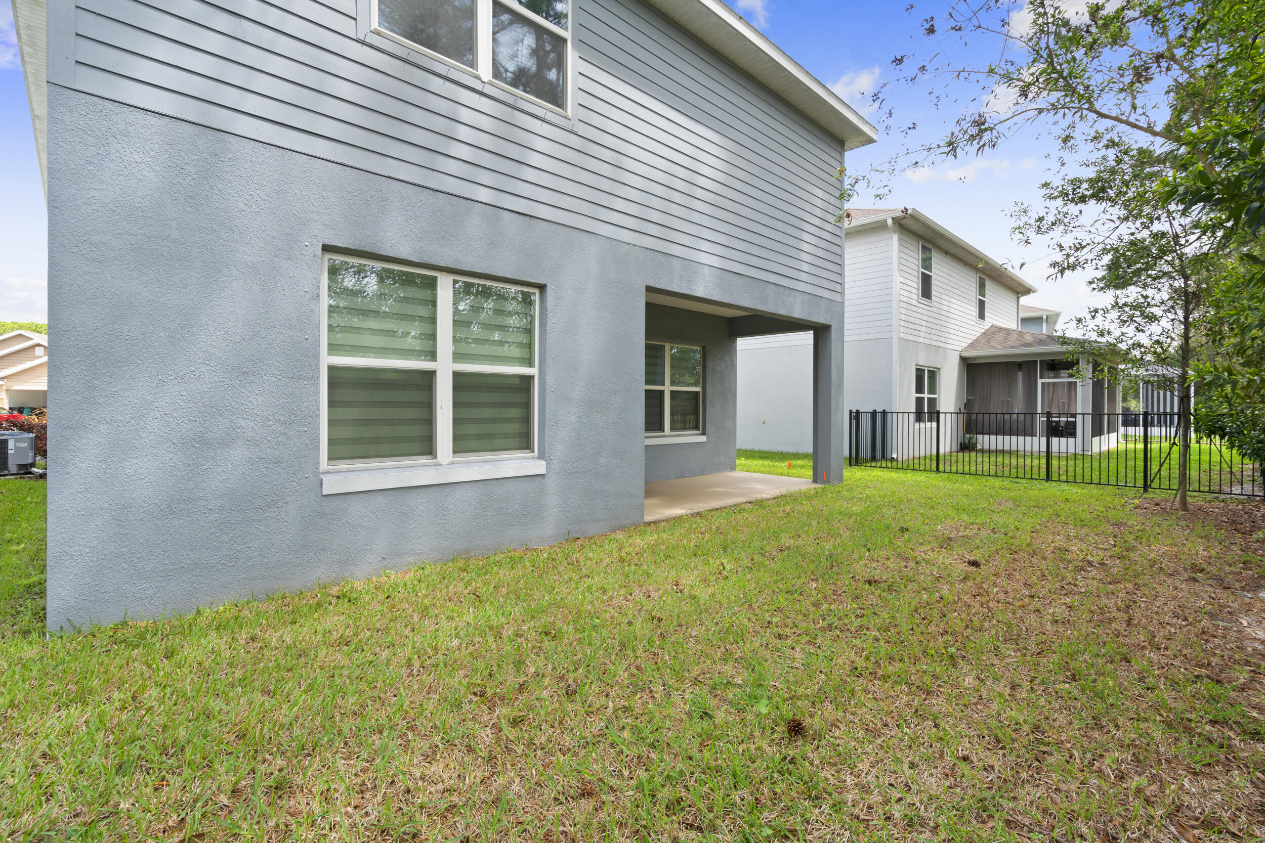RIVER PLACE ON THE ST LUCIE NO 10 1ST REPLAT - Residential