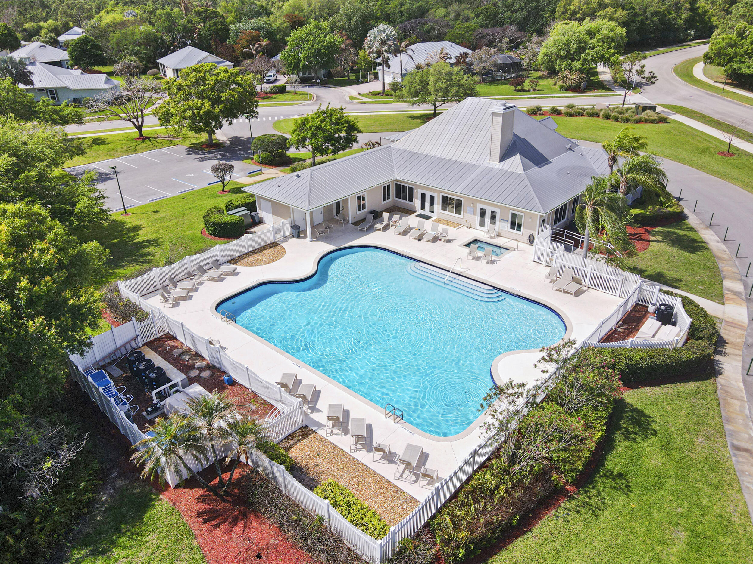 RIVER PLACE ON THE ST LUCIE NO 10 1ST REPLAT - Residential