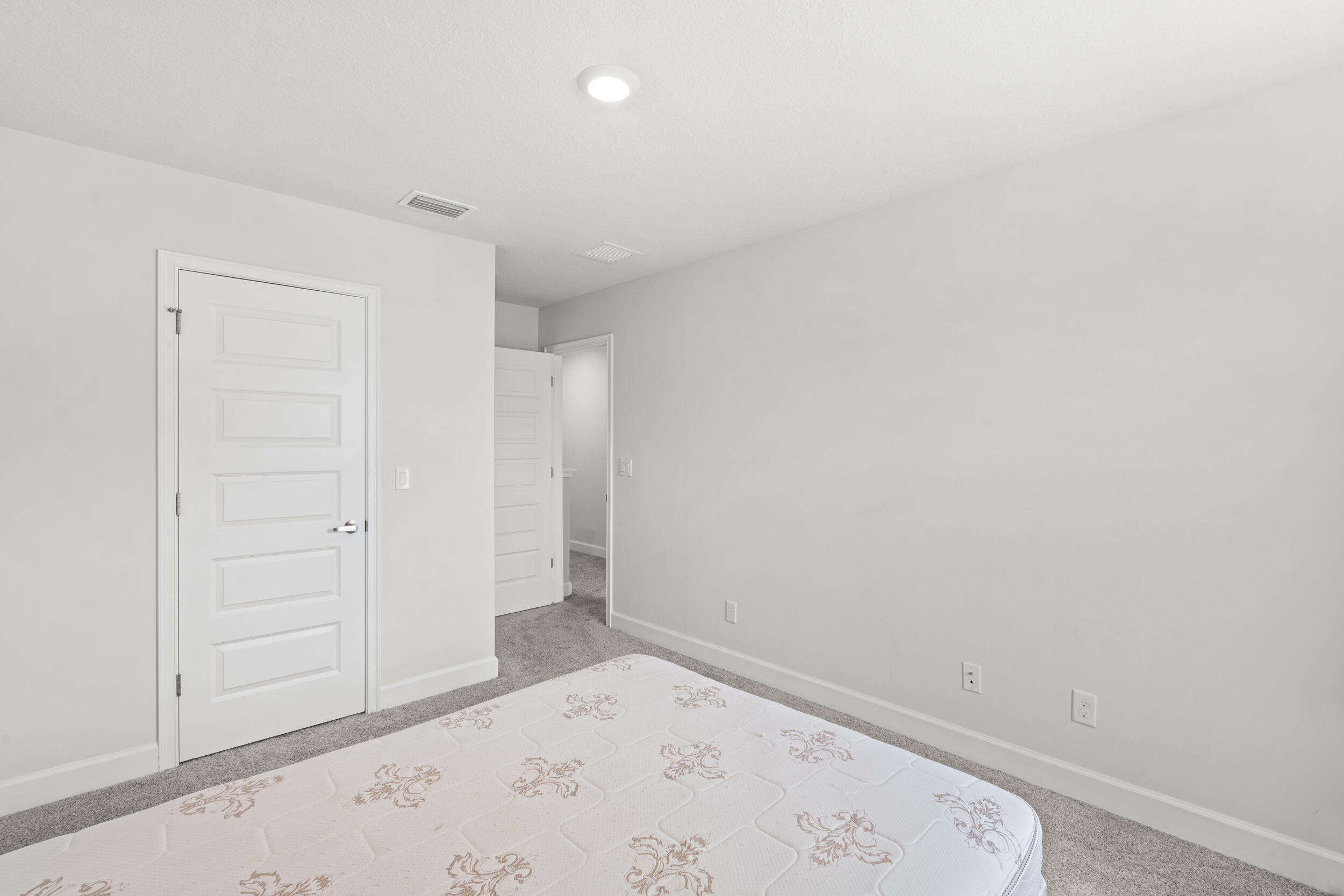 RIVER PLACE ON THE ST LUCIE NO 10 1ST REPLAT - Residential