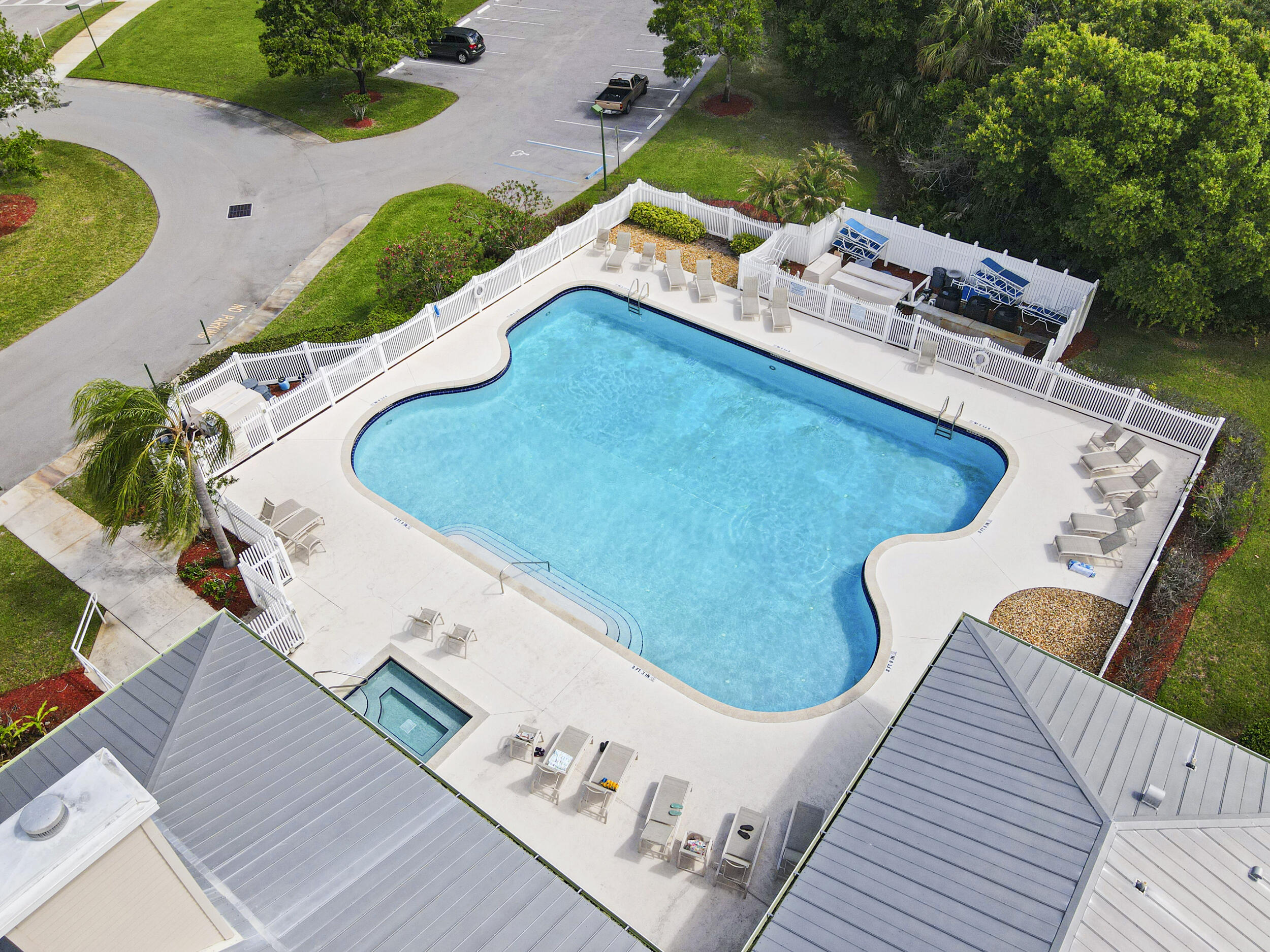 RIVER PLACE ON THE ST LUCIE NO 10 1ST REPLAT - Residential