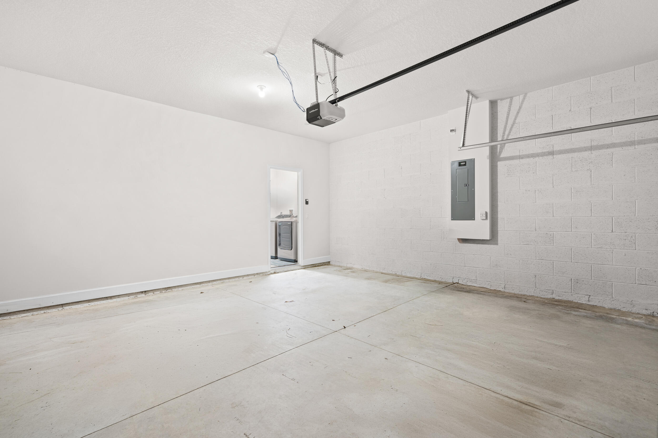 RIVER PLACE ON THE ST LUCIE NO 10 1ST REPLAT - Residential