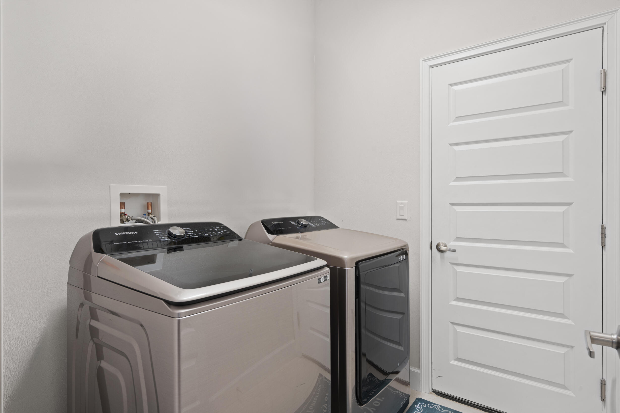 RIVER PLACE ON THE ST LUCIE NO 10 1ST REPLAT - Residential