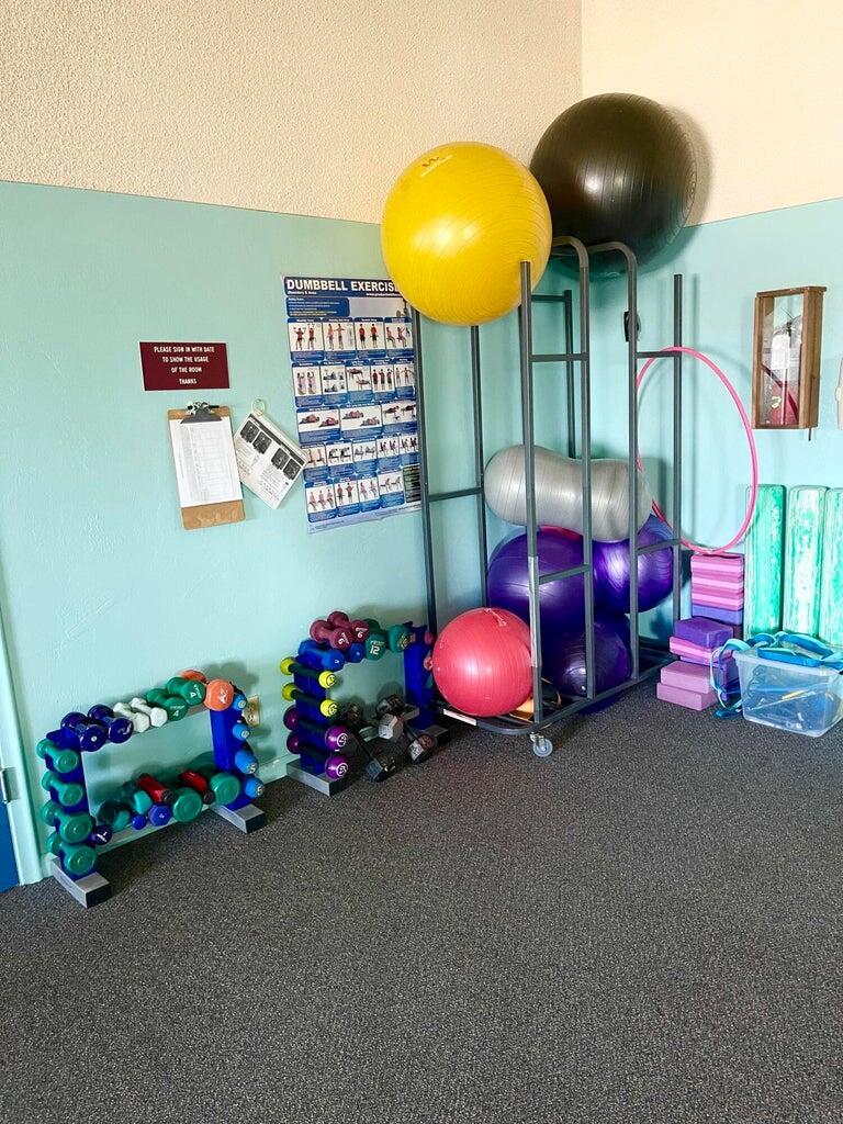 MURRY HILLS APT BLDG COND - Residential Lease