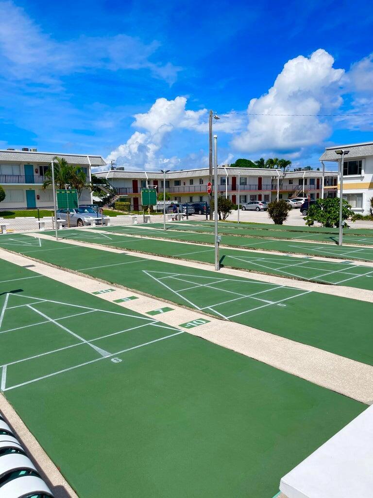 MURRY HILLS APT BLDG COND - Residential Lease