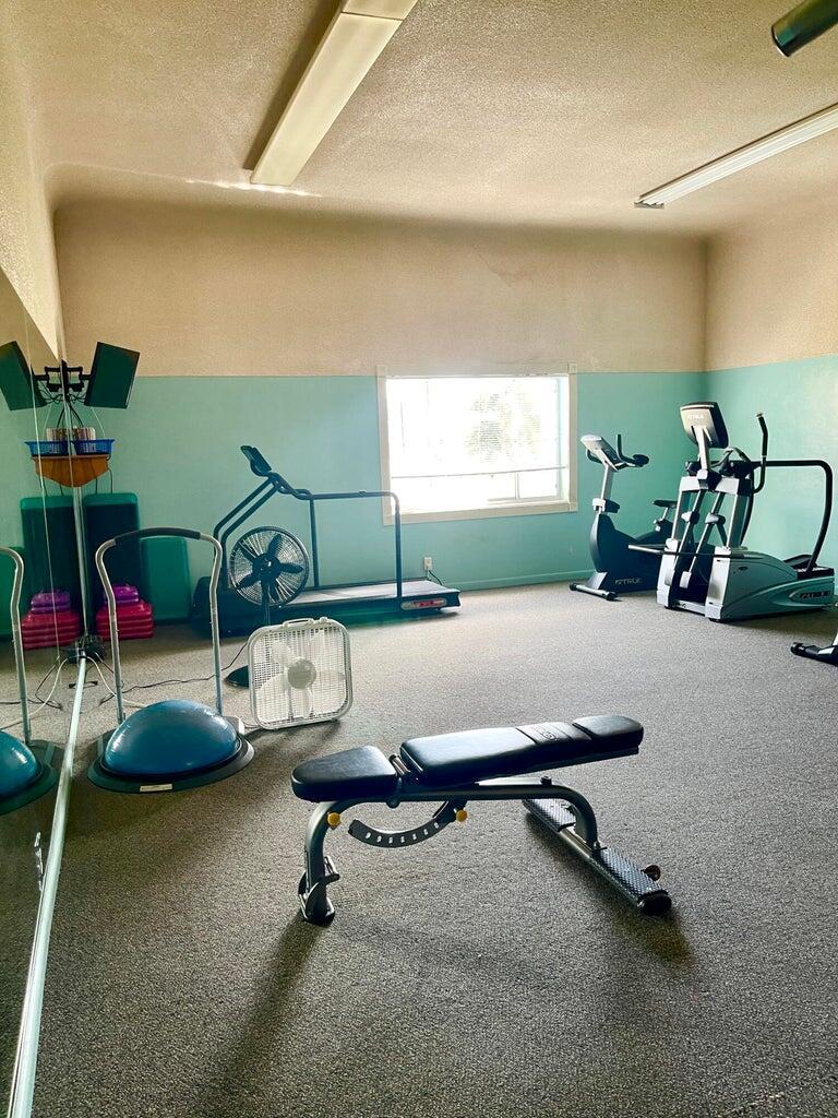 MURRY HILLS APT BLDG COND - Residential Lease