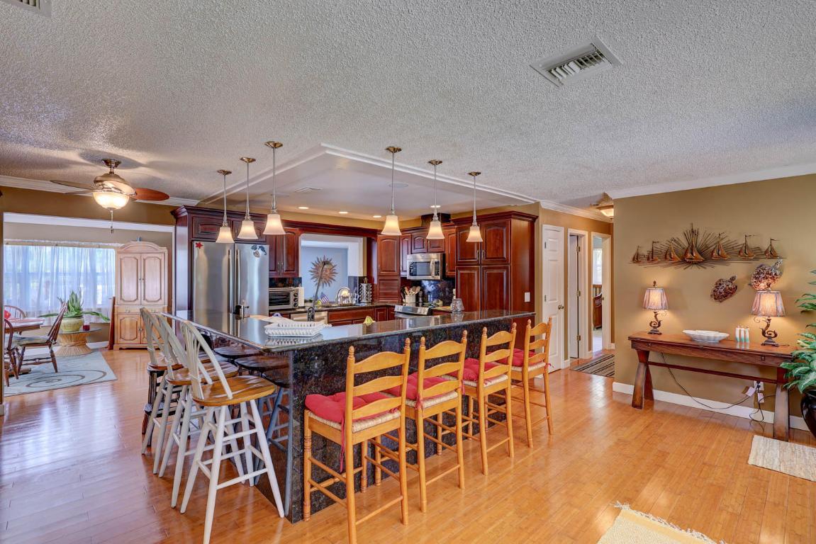 RIVER POINT - Residential