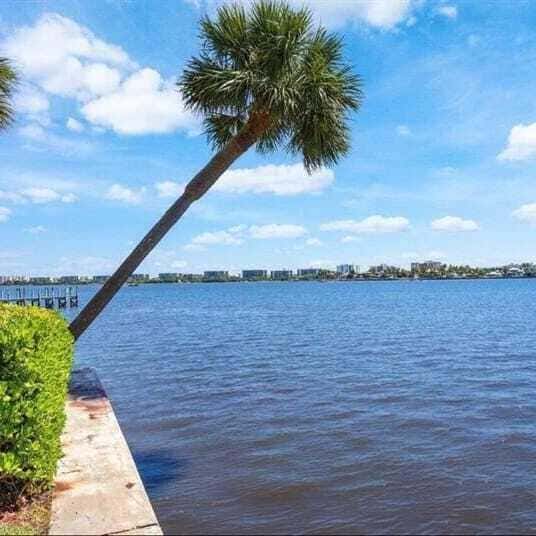 Photo of 896 N Federal Highway #132, Lantana, FL 33462 (MLS # B26038587)