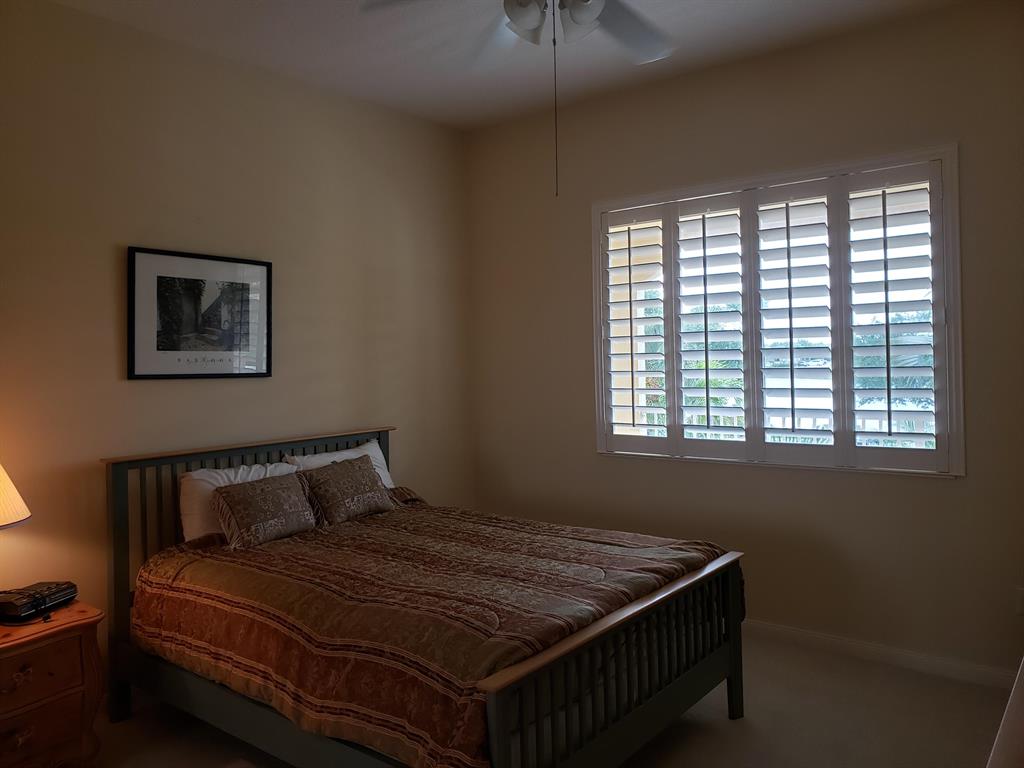 HARBOUR ISLE AT HUTCHINSON ISLAND WEST, A CONDOMIN - Residential Lease