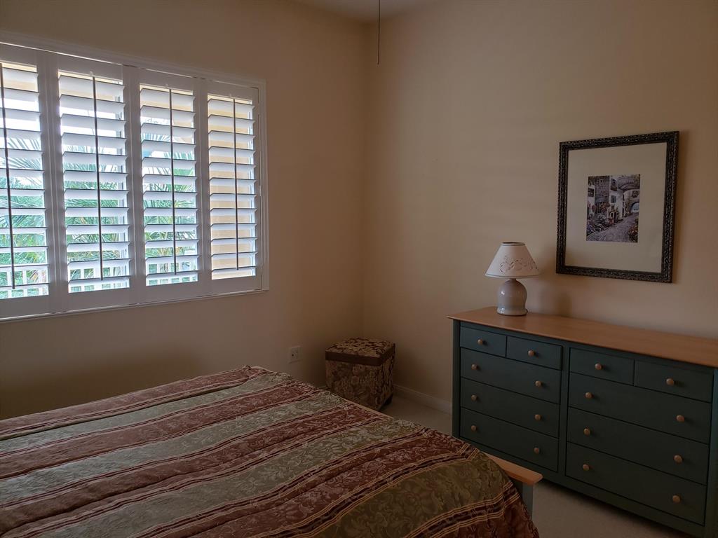 HARBOUR ISLE AT HUTCHINSON ISLAND WEST, A CONDOMIN - Residential Lease