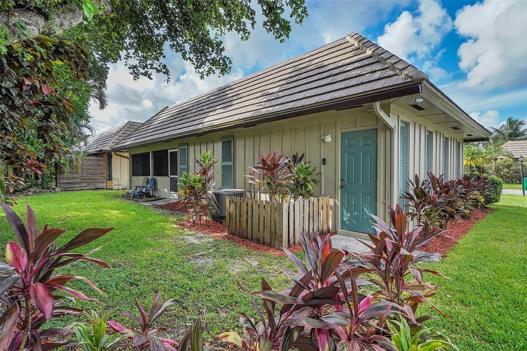 Coquina Cove Villas 86-22 - Residential