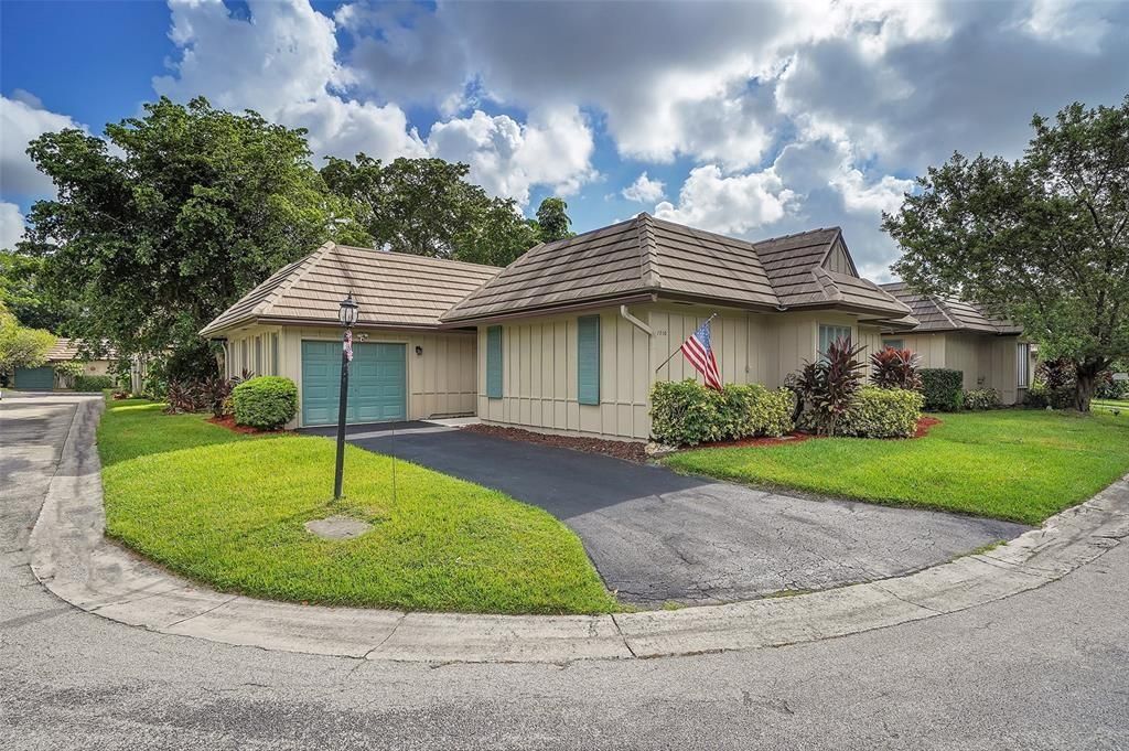 Photo of 1910 Coquina Way, Coral Springs, FL 33071 (MLS # F10538242)
