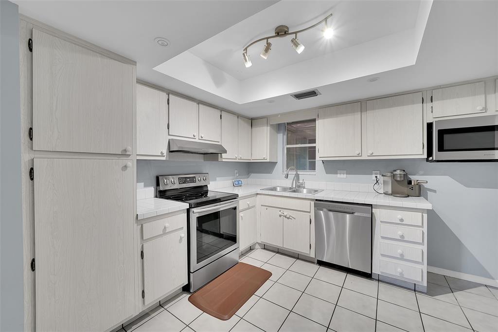 Coquina Cove Villas 86-22 - Residential