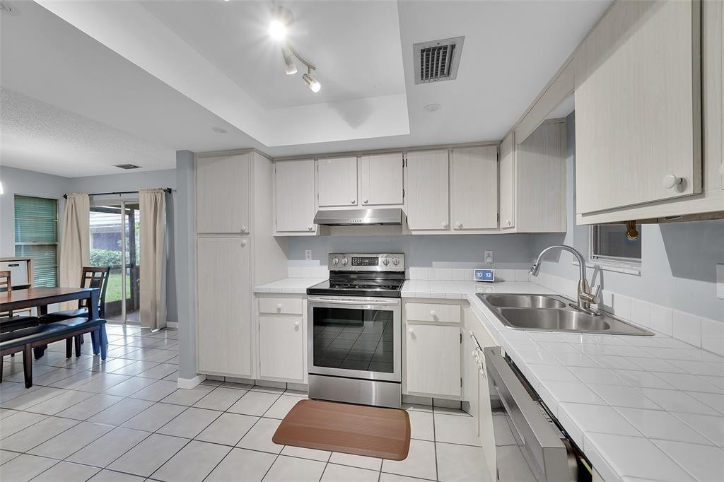 Coquina Cove Villas 86-22 - Residential