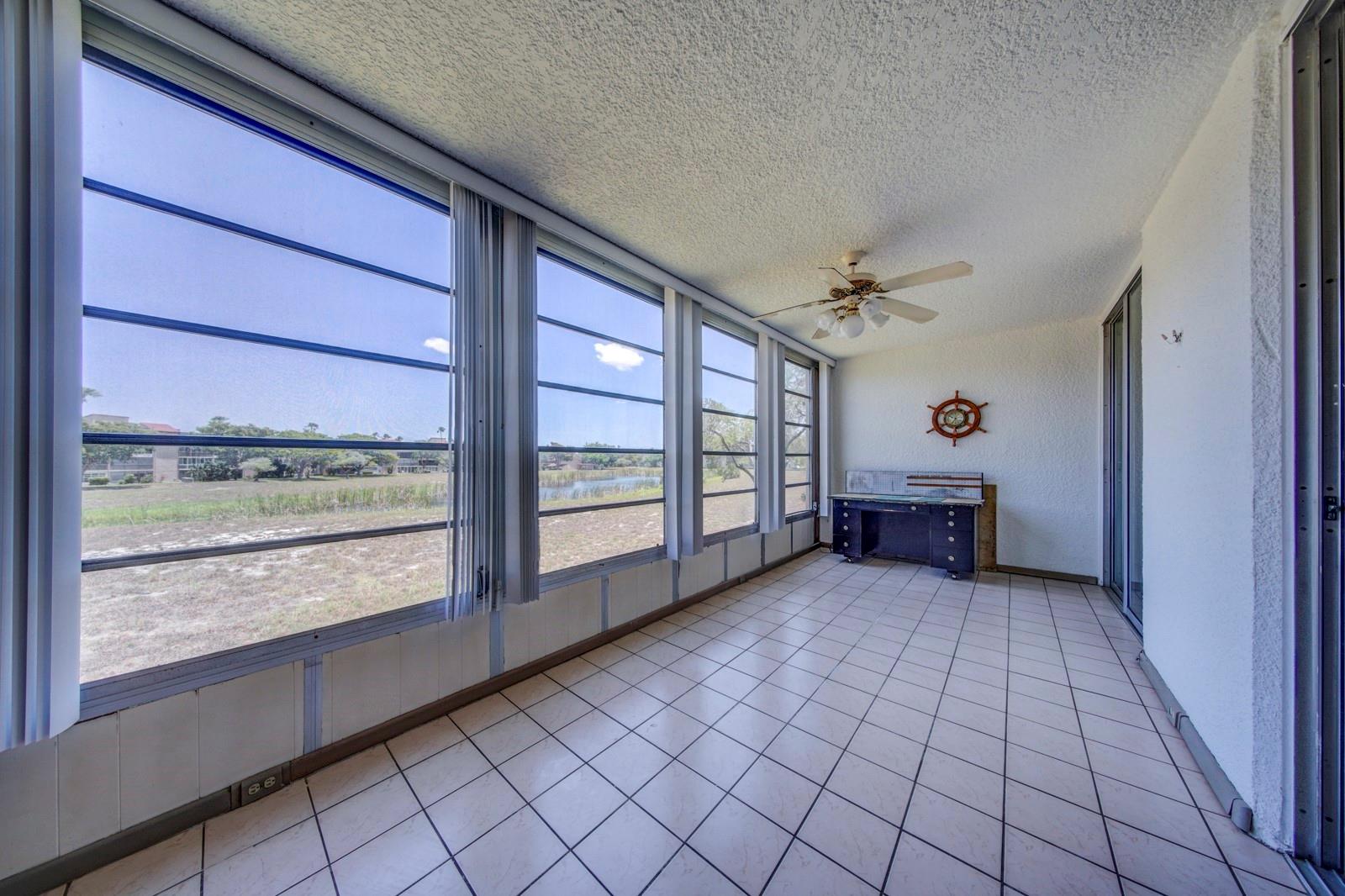 Palm Lakes - Residential