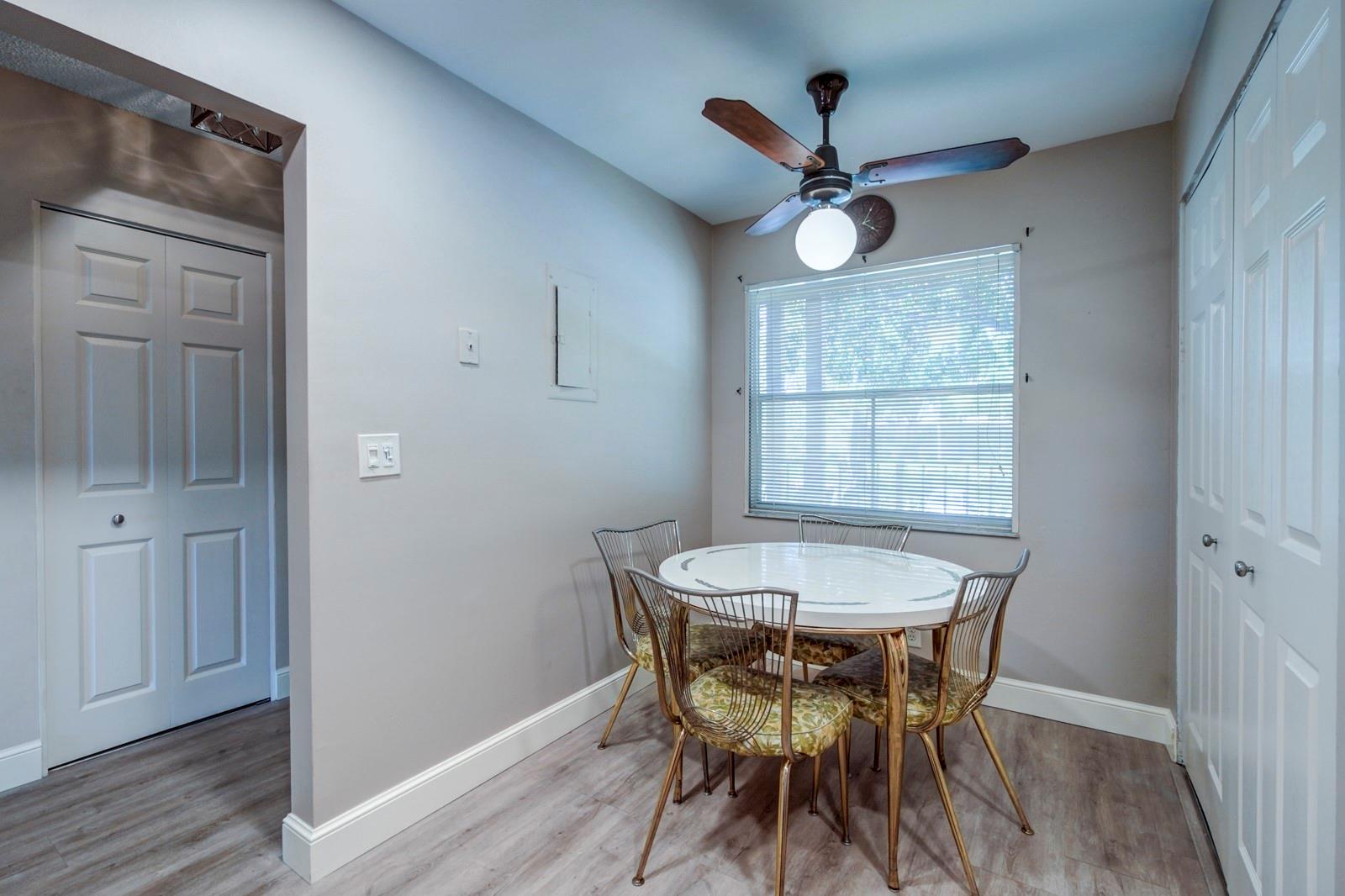 Palm Lakes - Residential