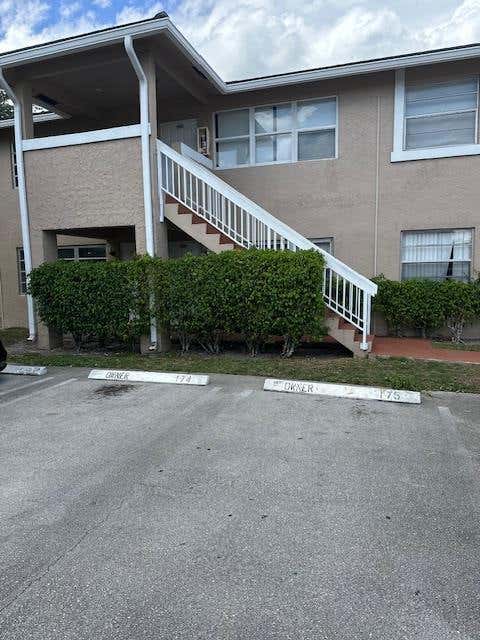 Photo of 1004 Twin Lakes Drive, Coral Springs, FL 33071 (MLS # B26060289)