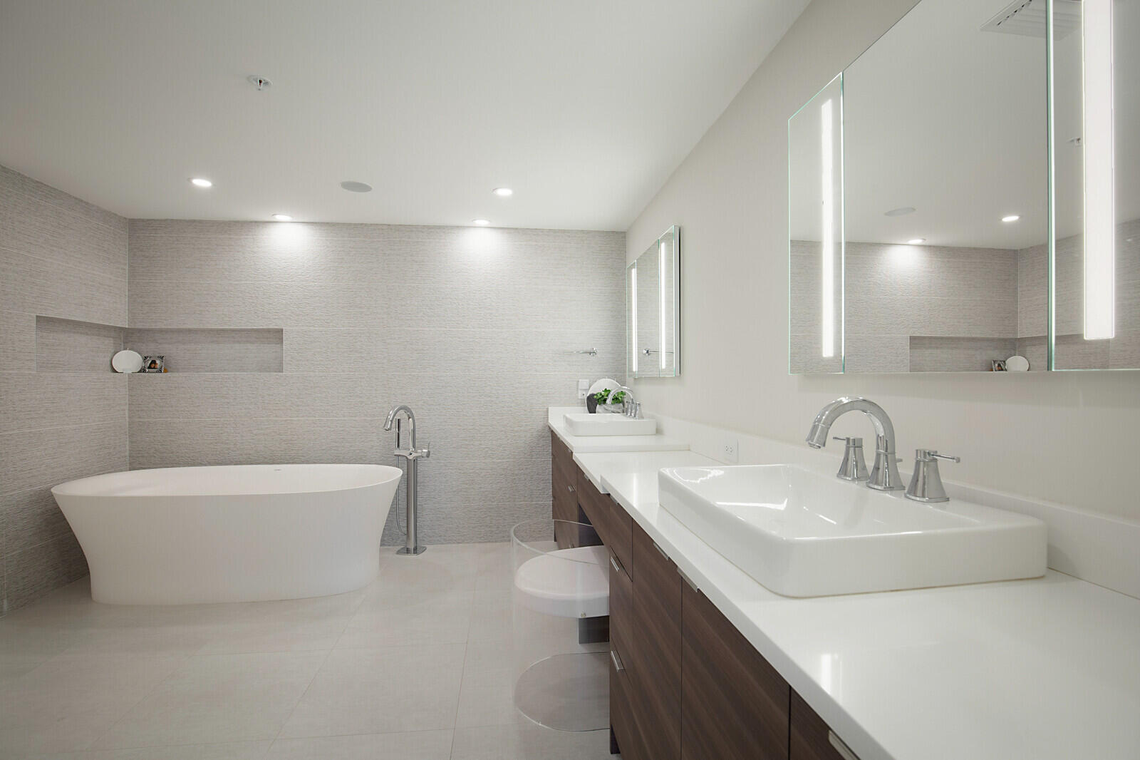 327 ROYAL PALM CONDO - Residential