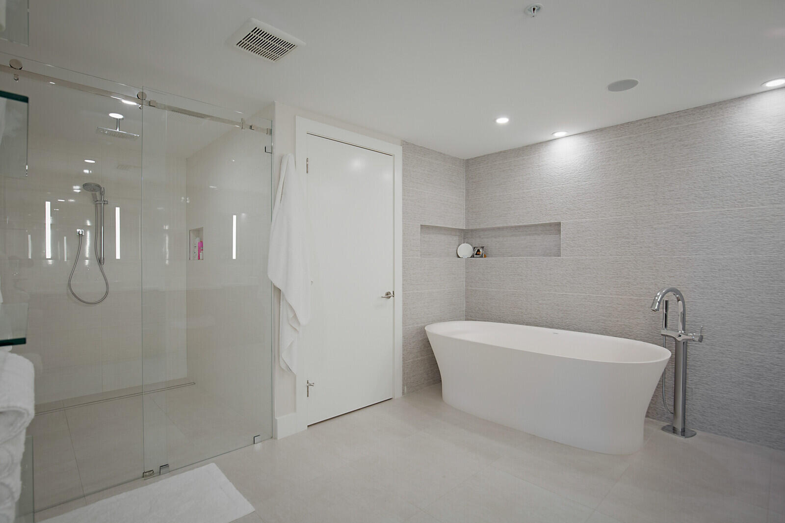 327 ROYAL PALM CONDO - Residential