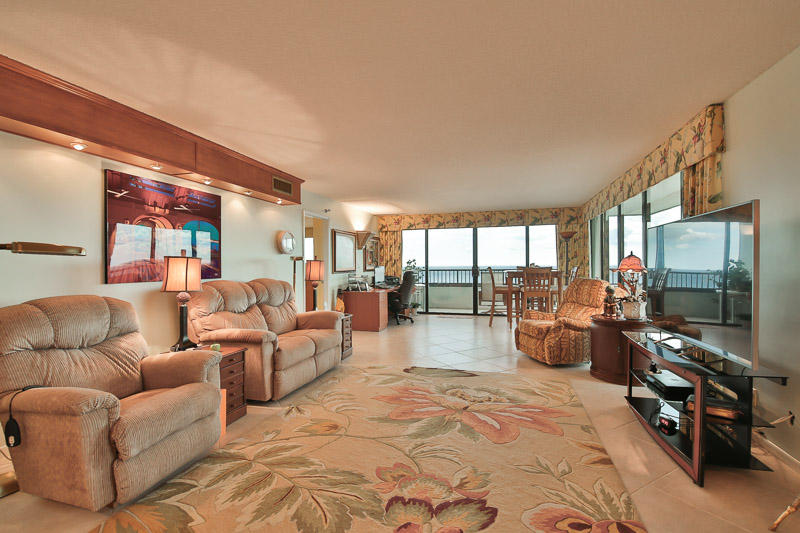 HORIZON CONDO - Residential