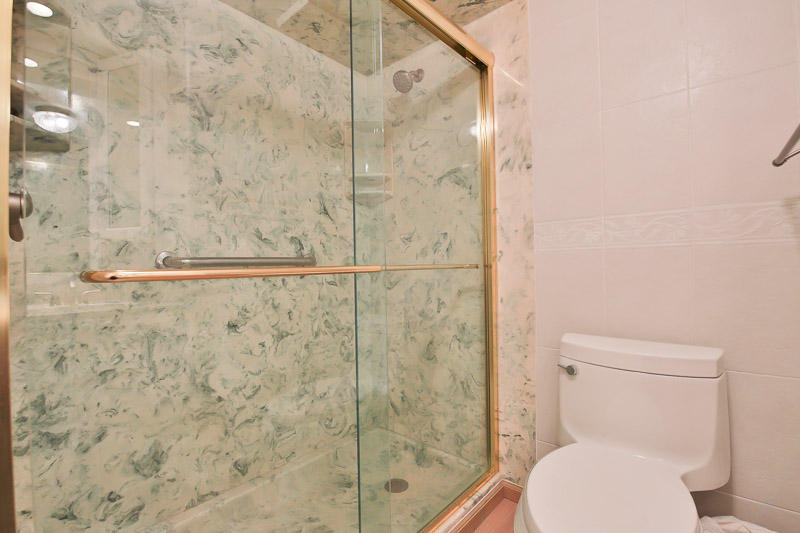 HORIZON CONDO - Residential