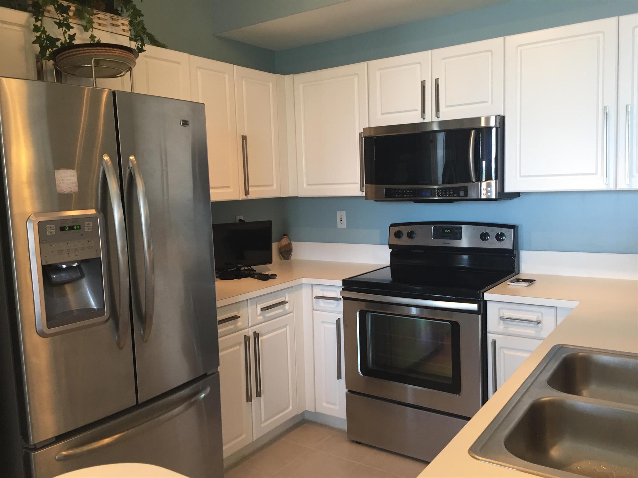 TOWER CONDO AT CITYPLACE - Residential Lease