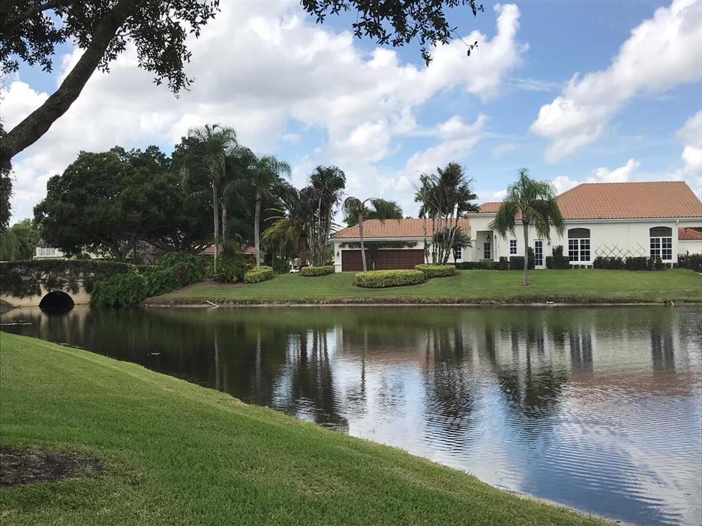 equestrian club estatesBr - Residential