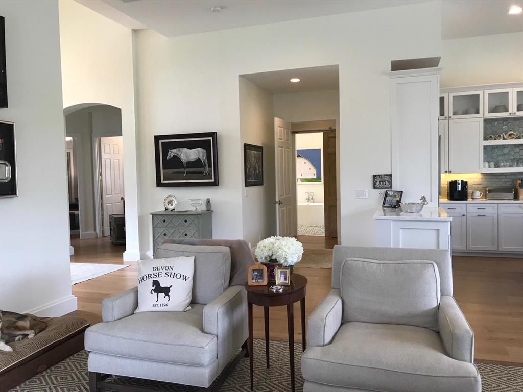 equestrian club estatesBr - Residential