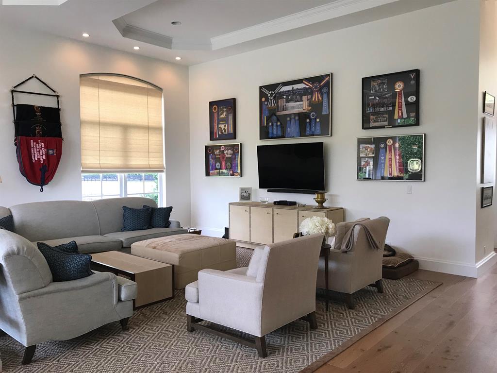 equestrian club estatesBr - Residential