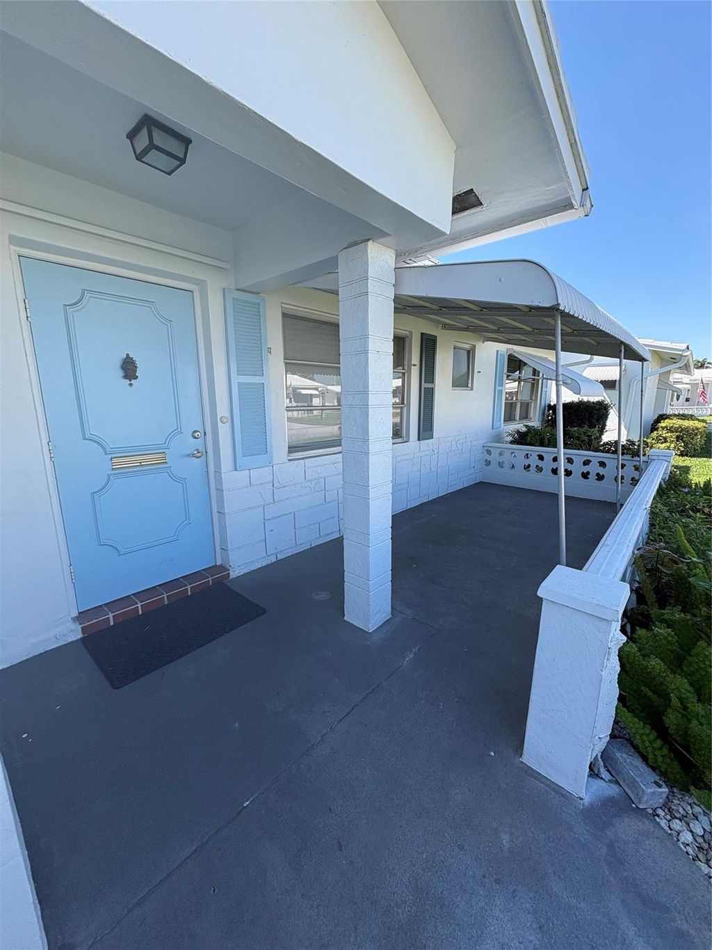 Photo of 2392 SW 13th Terrace, Boynton Beach, FL 33426 (MLS # F10556114)