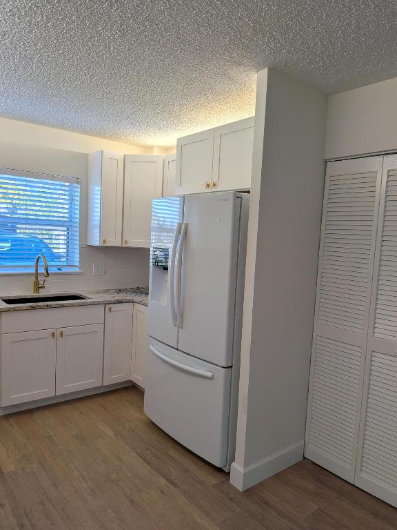 GROVE ISLE EAST CONDOMINIUM - Residential