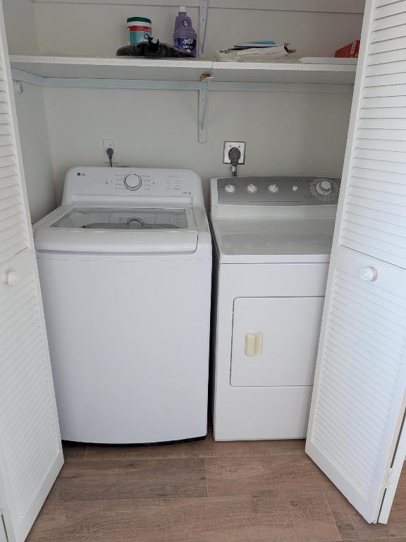 GROVE ISLE EAST CONDOMINIUM - Residential