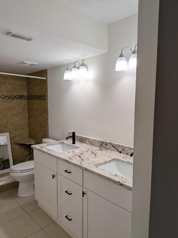 GROVE ISLE EAST CONDOMINIUM - Residential