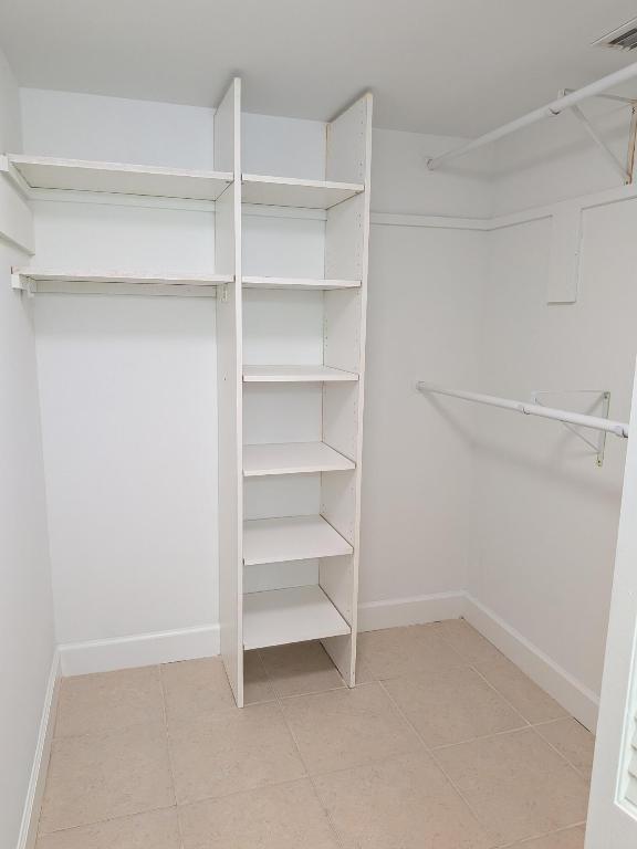 GROVE ISLE EAST CONDOMINIUM - Residential