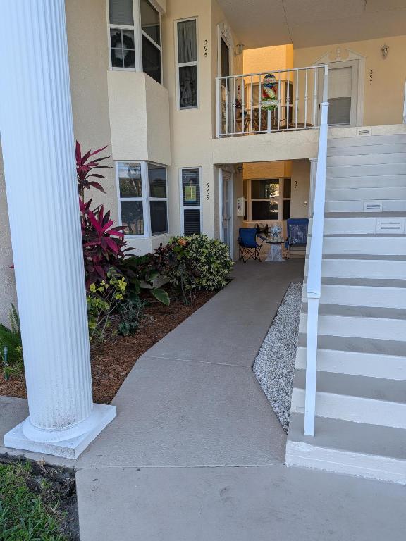 GROVE ISLE EAST CONDOMINIUM - Residential