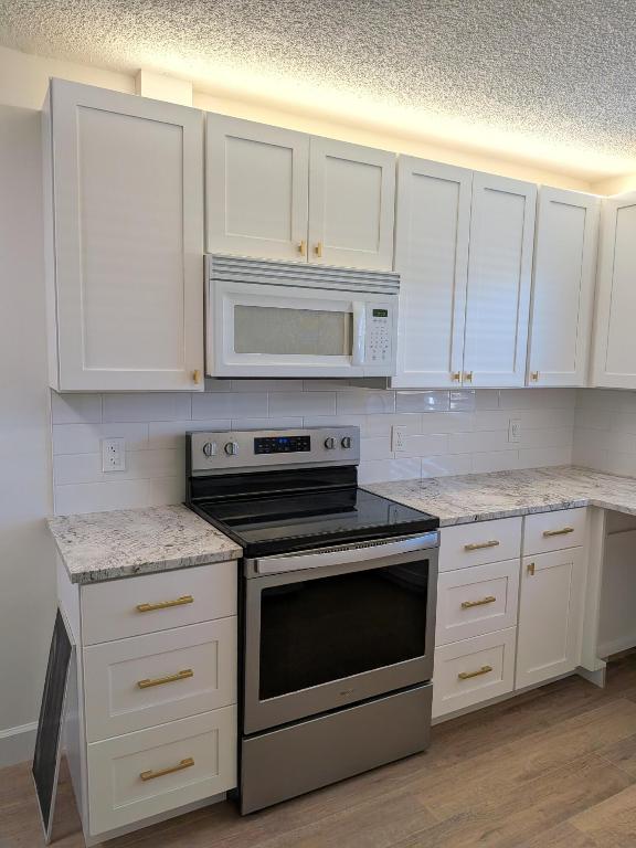 GROVE ISLE EAST CONDOMINIUM - Residential