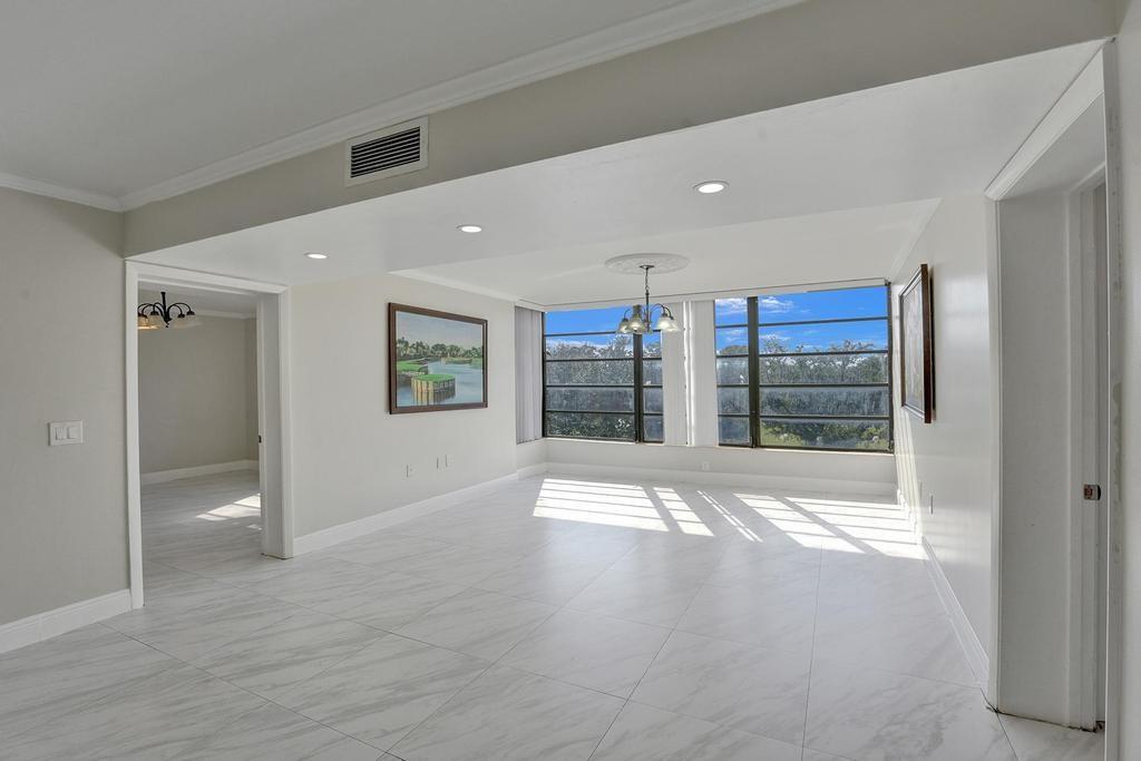 WHITEHALL I - Residential