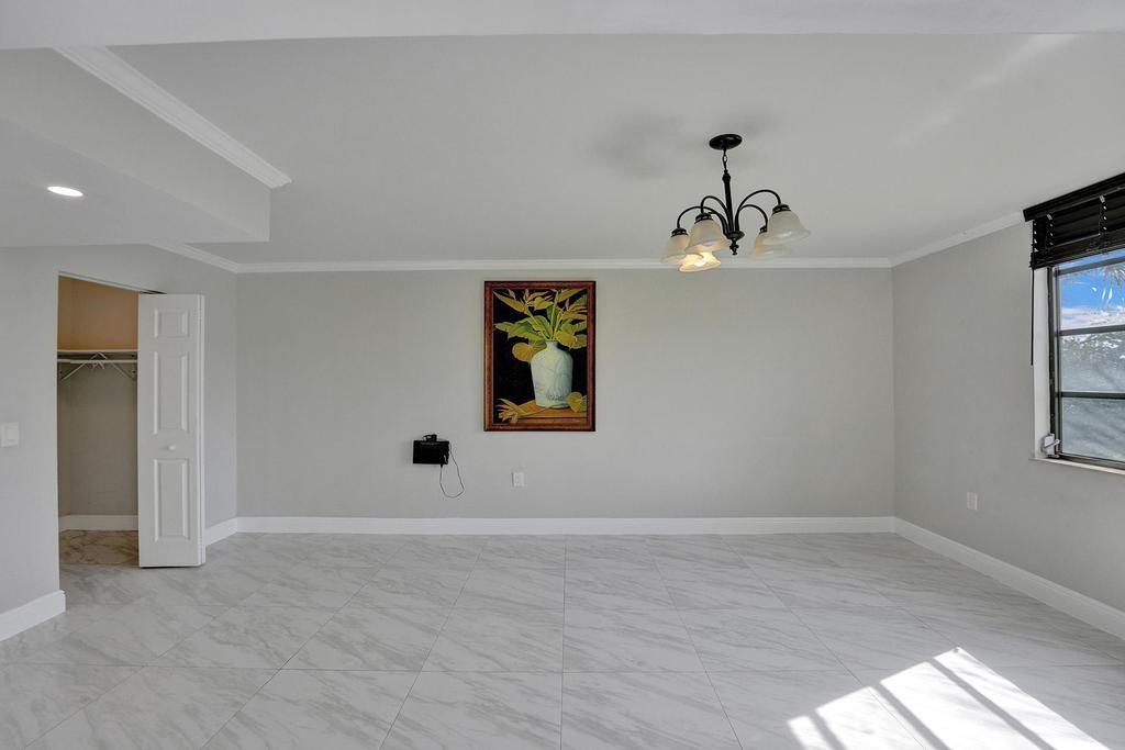 WHITEHALL I - Residential