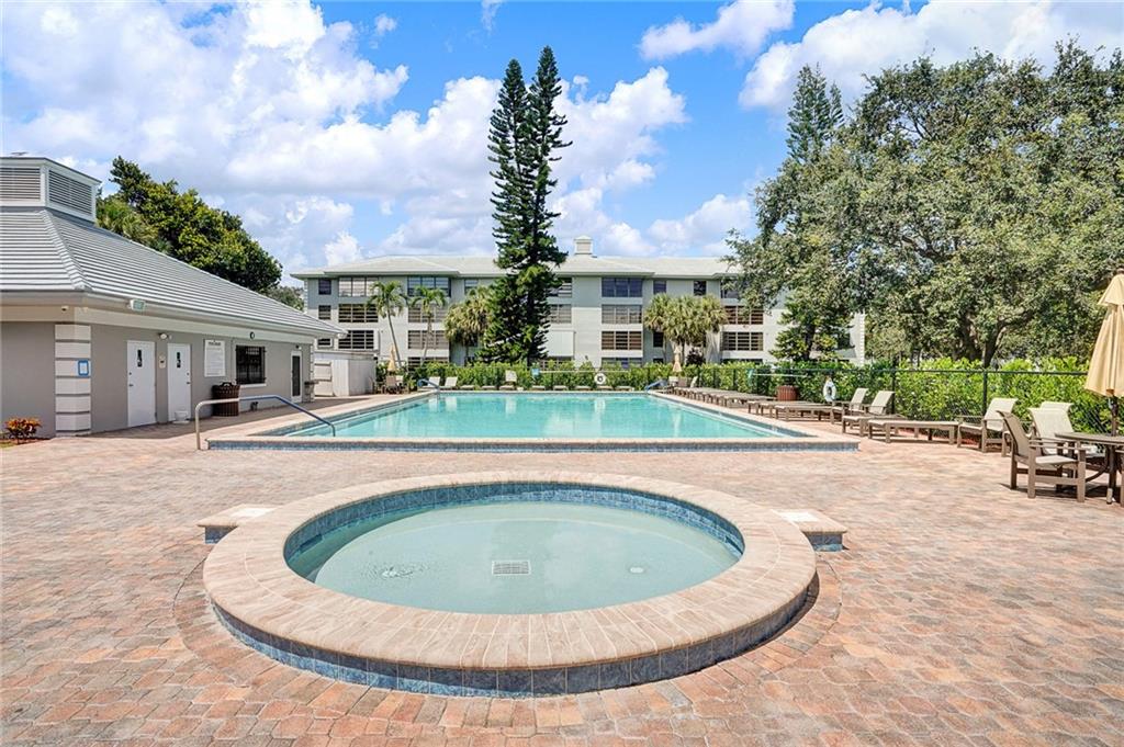 WHITEHALL I - Residential