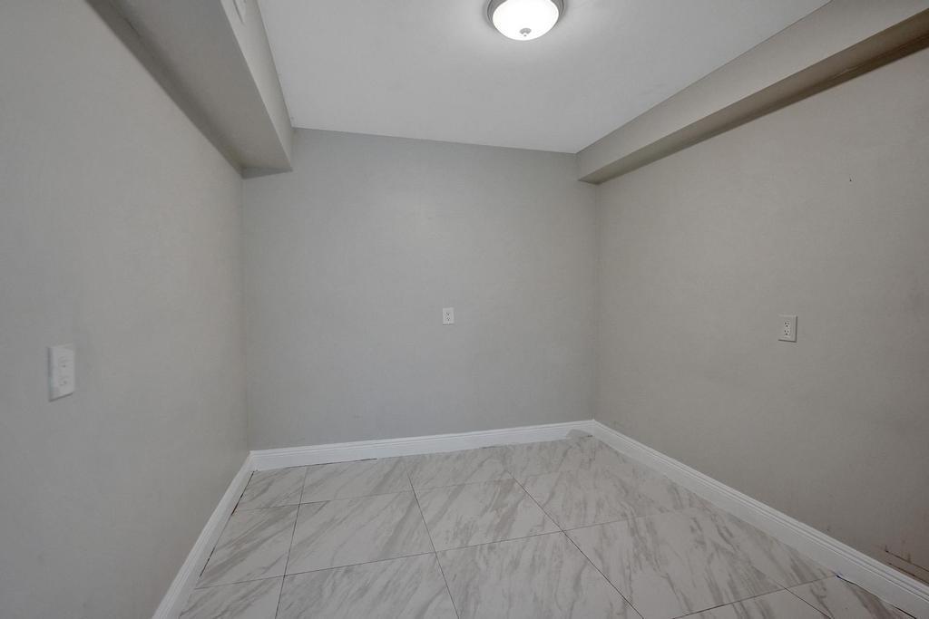 WHITEHALL I - Residential