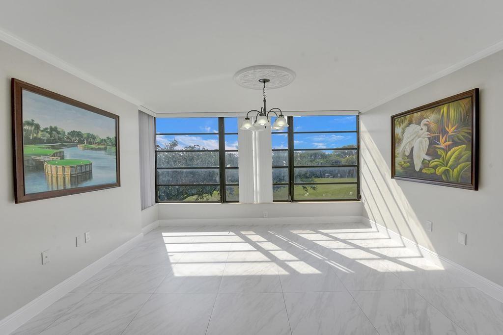 WHITEHALL I - Residential