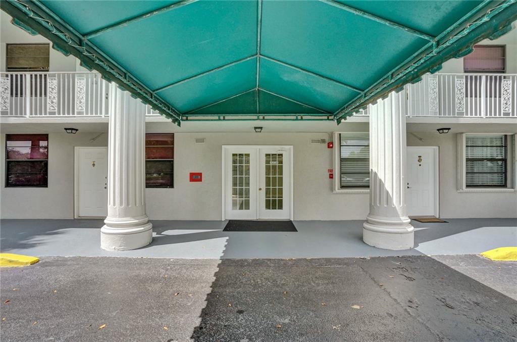 WHITEHALL I - Residential